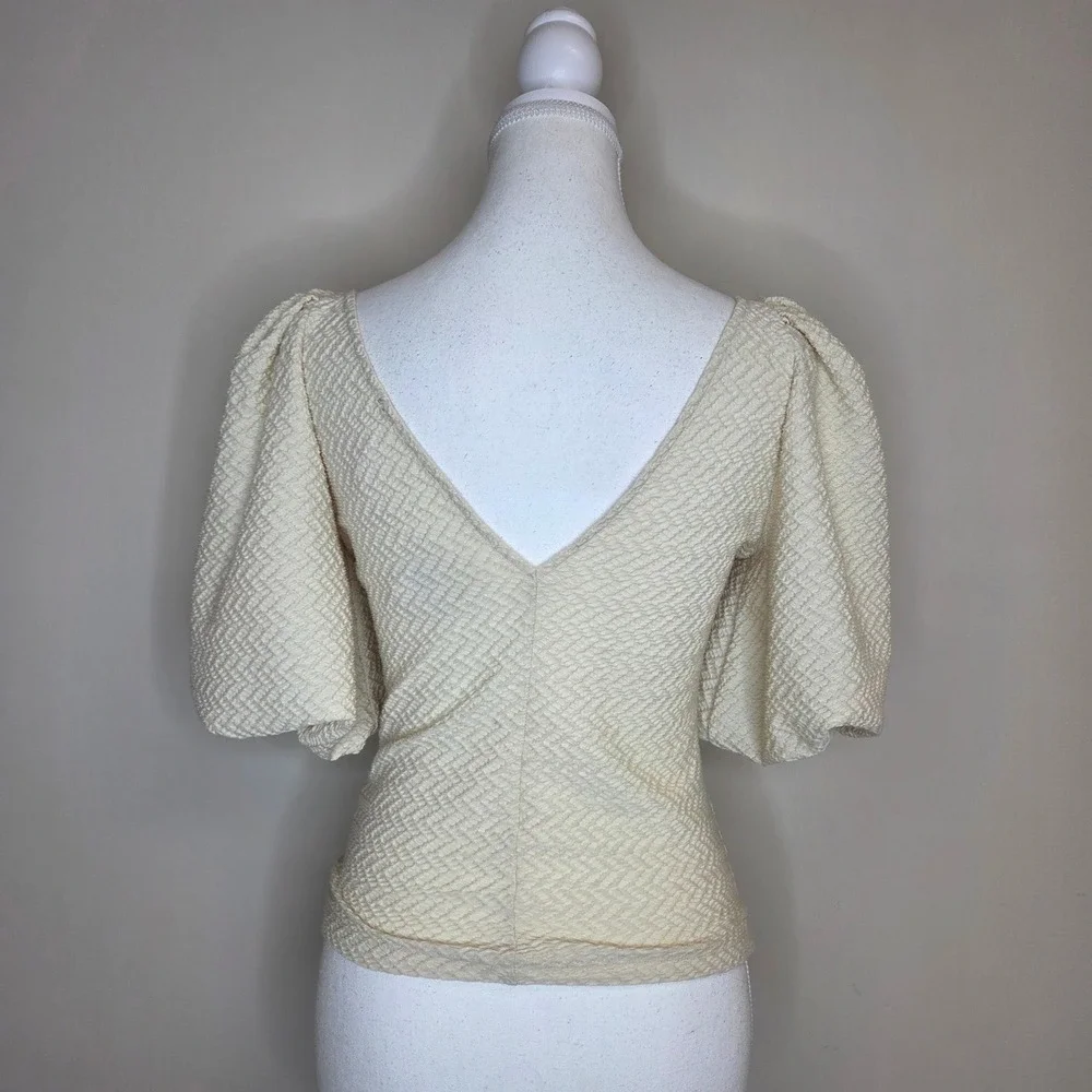 Free People Ivory Textured Ruched V-Neck Puff‎ Sleeve Top Small NWT Cottage